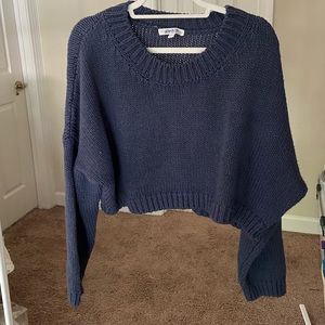 Oversized cropped blue sweater